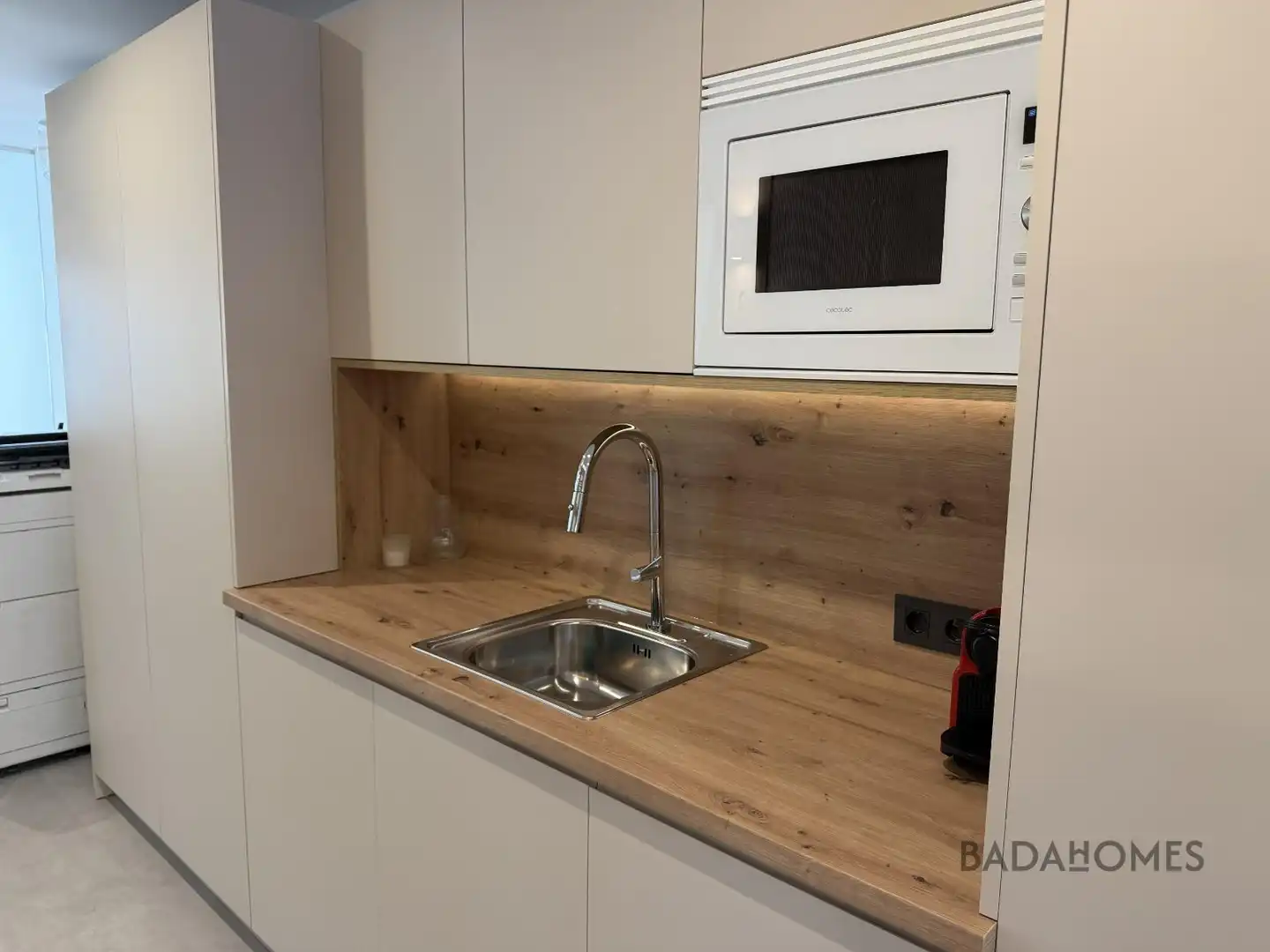 Küche von Büro zur Miete in Badajoz mit Klimaanlage, Heizung und Möbliert