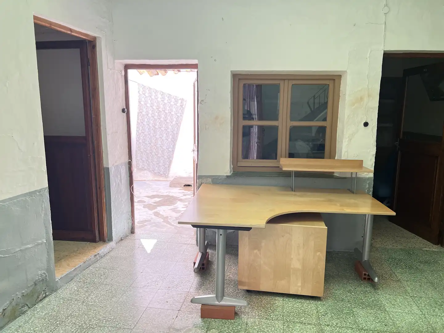 Country homes for sale in Herencia