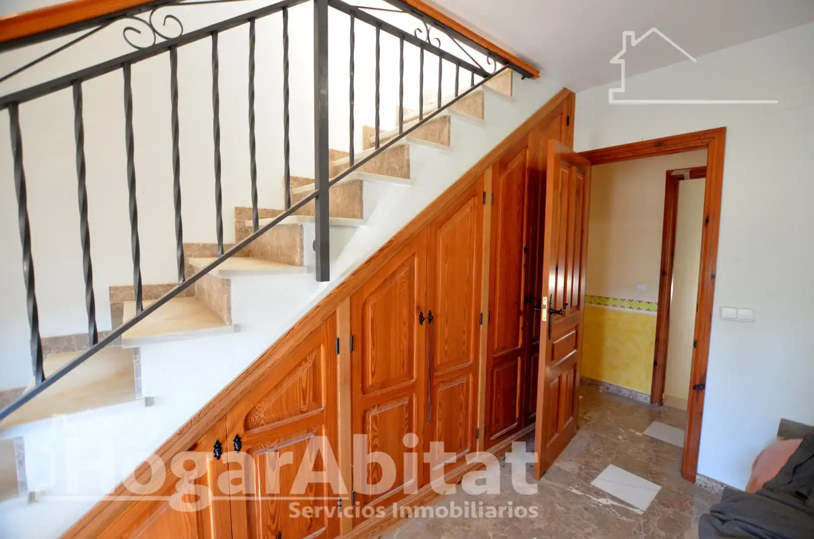 Haus oder Chalet zum Verkauf in Mutxamel mit Heizung, Privatgarten und Terrasse