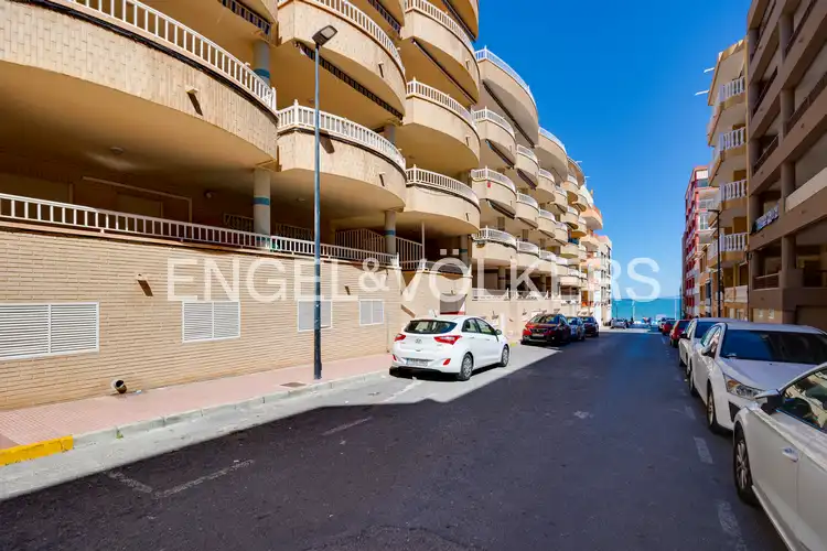 Exterior view of Attic for sale in Guardamar del Segura  with Air Conditioner, Heating and Terrace
