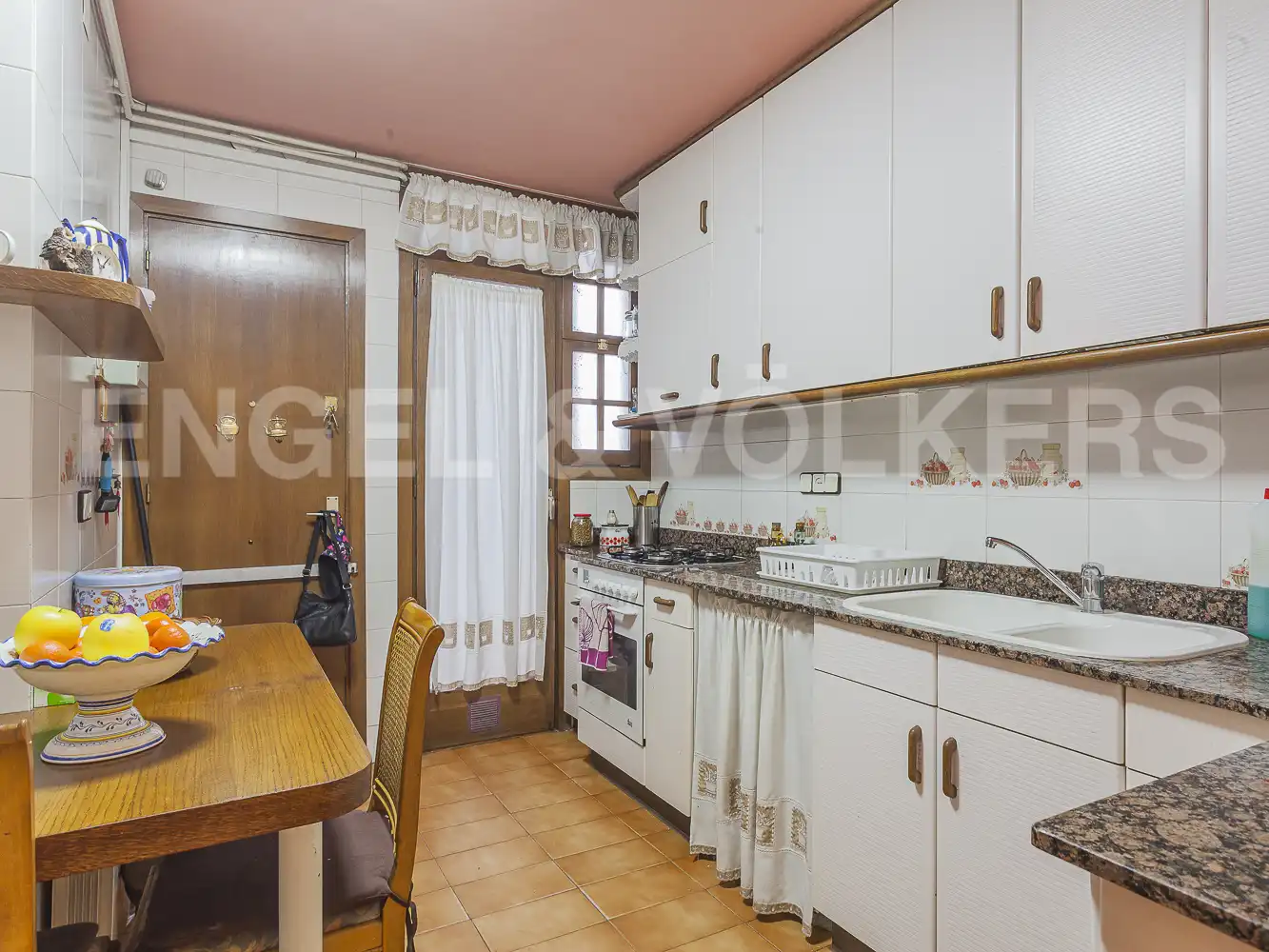 Cocina de Piso en venta en Barcelona con Calefacción