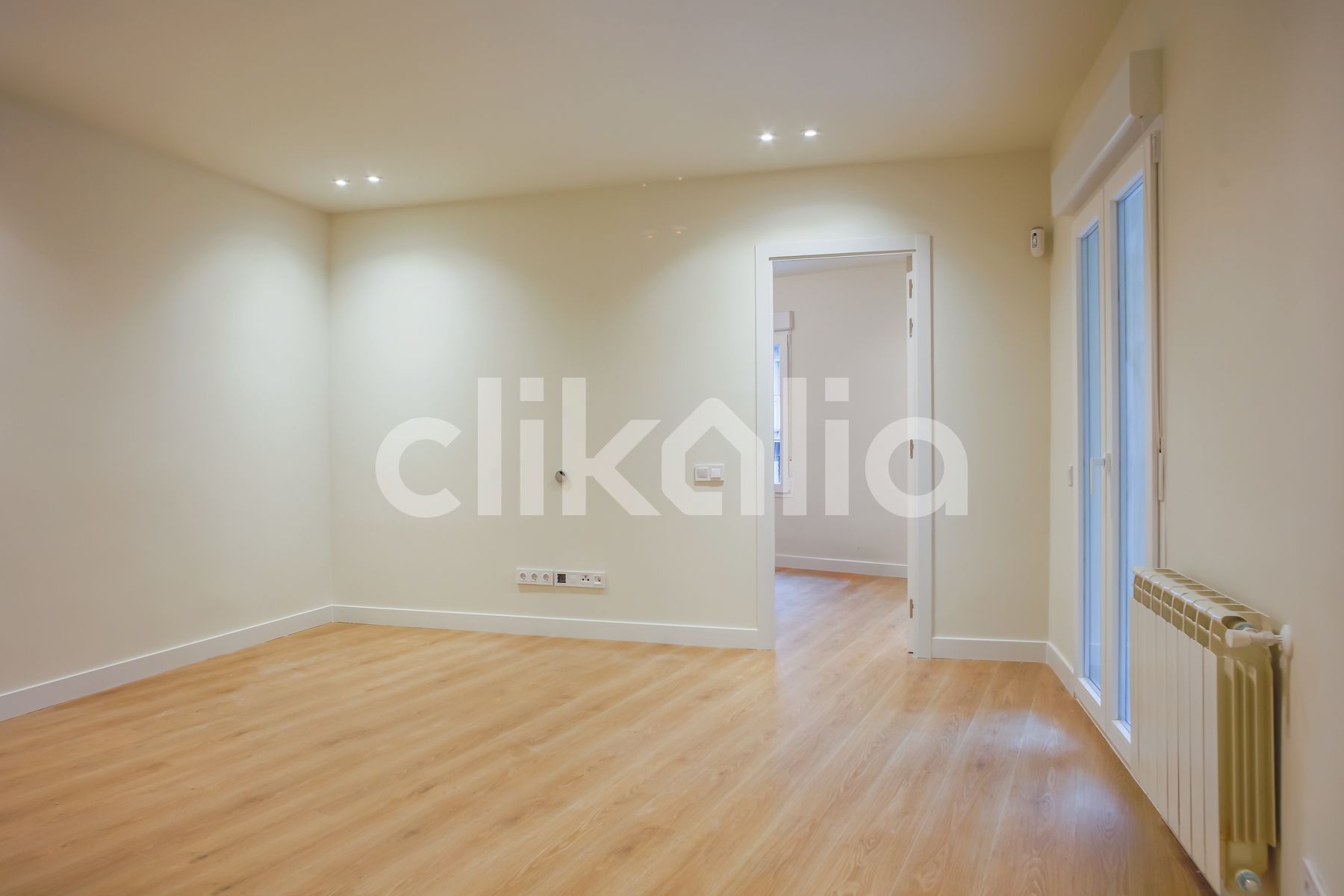 Flat for sale in  Madrid Capital  with Air Conditioner, Heating and Terrace