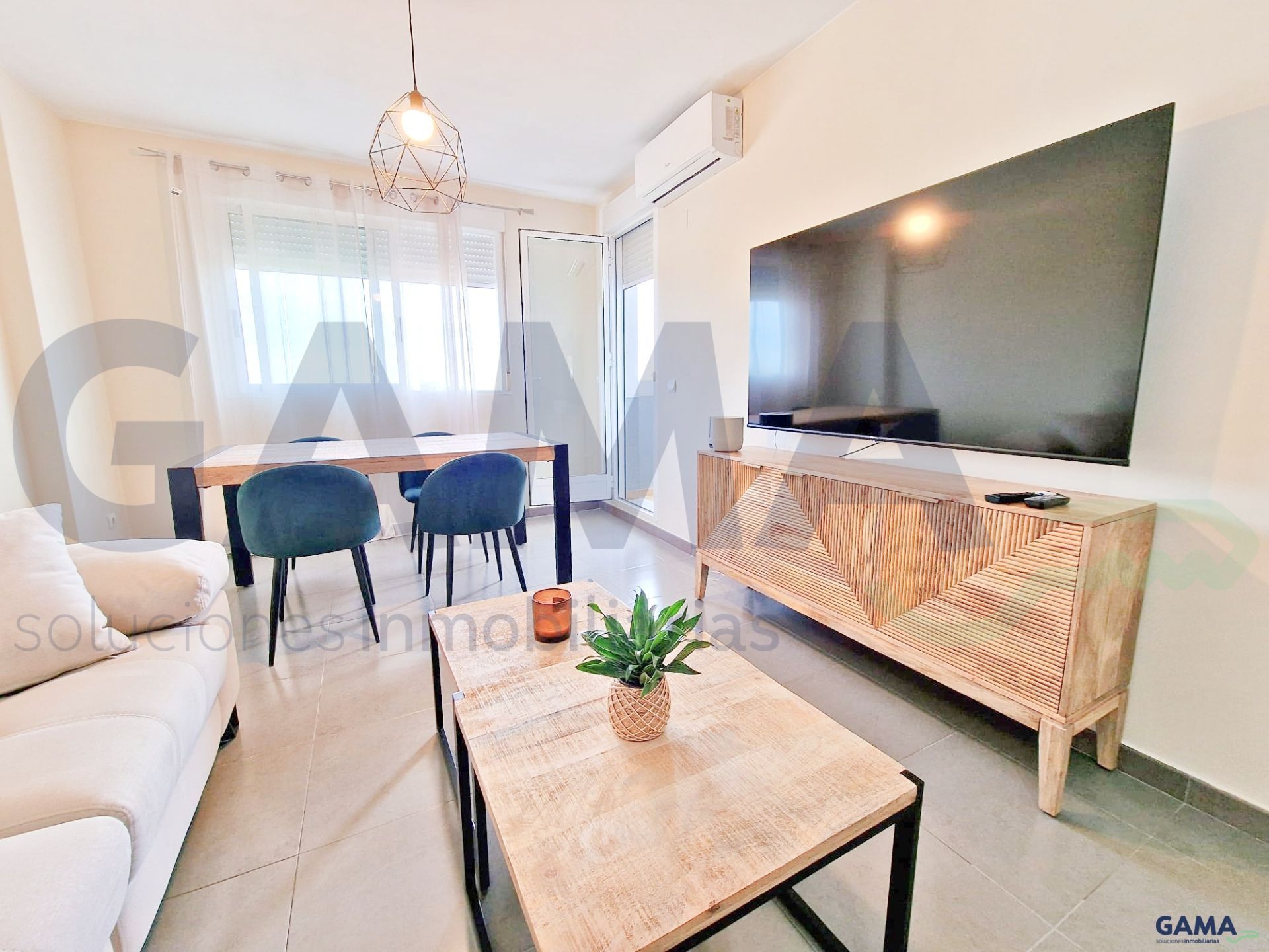 Sala d'estar de Pis en venda en La Pobla Llarga amb Aire condicionat i Traster