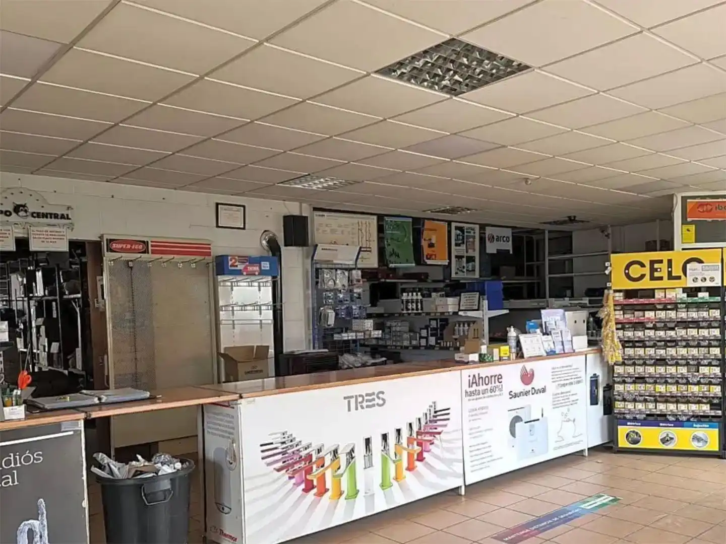 Fabrikhallen zur Miete in Úbeda