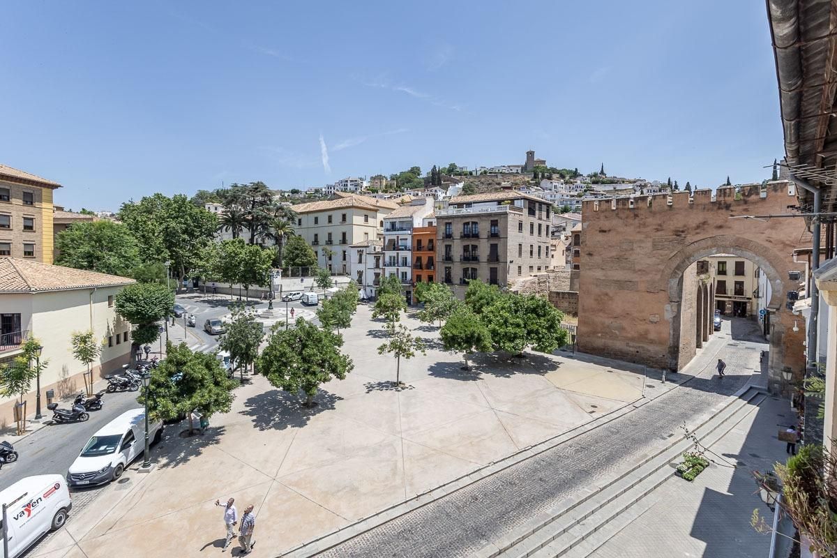 Exterior view of Single-family semi-detached for sale in  Granada Capital  with Heating, Terrace and Balcony
