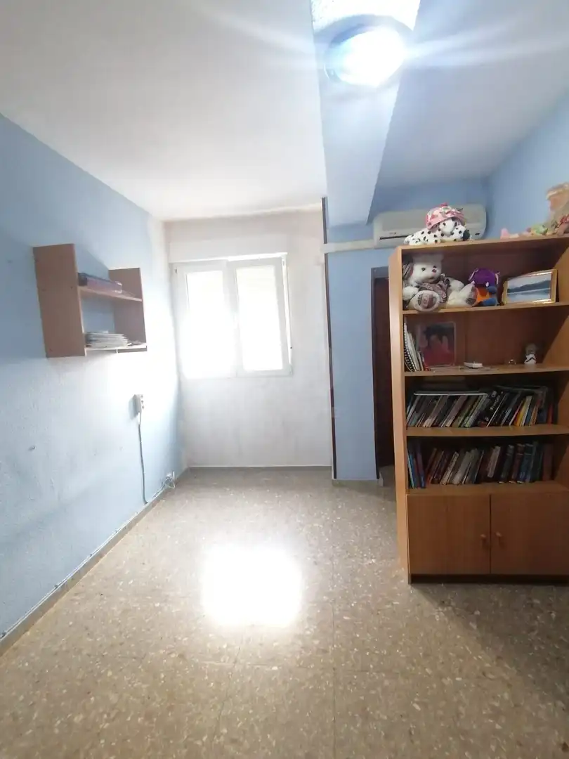 Dormitori de Pis en venda en Onil amb Aire condicionat i Calefacció