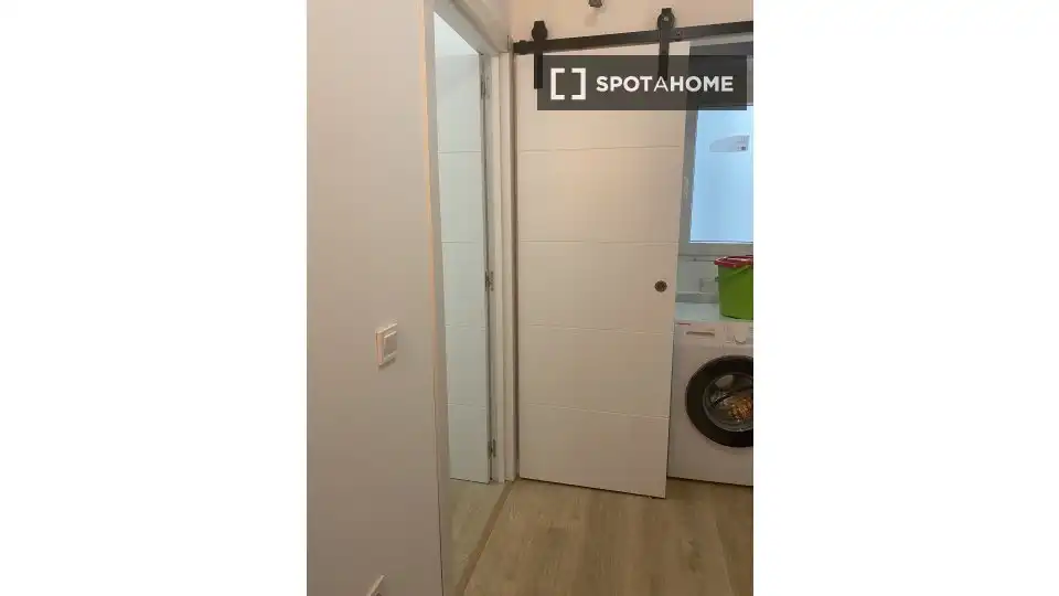 Bedroom of Flat for rent in Valencia  with Air Conditioner, Heating and Furnished