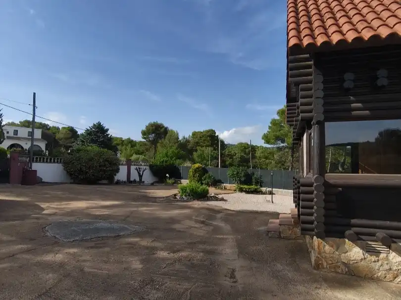 Villa mit Garten zum Verkauf in Carrer Vuit de Maig 505, imagen 5