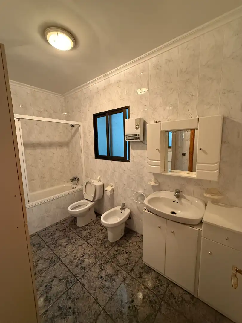 Bathroom of Flat for rent in Munera  with Heating, Private garden and Terrace