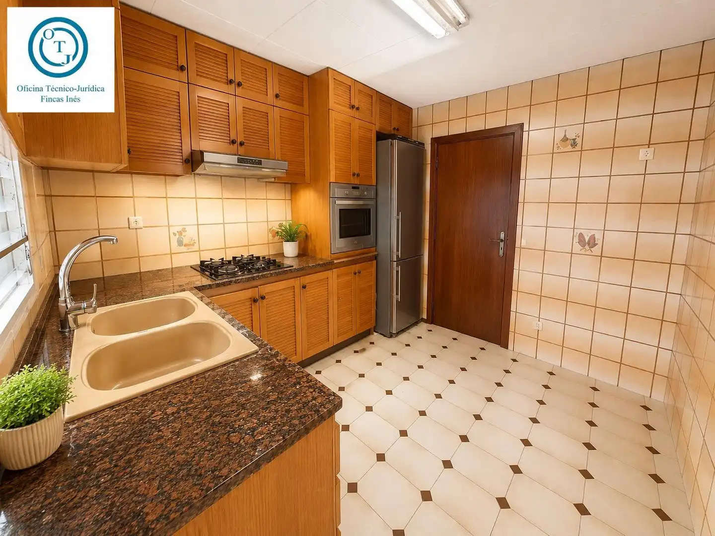 Kitchen of Flat for sale in Mollet del Vallès  with Balcony