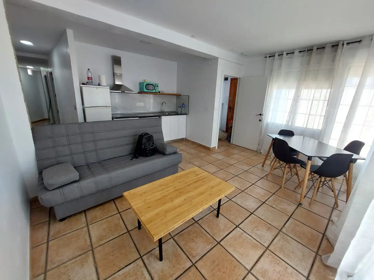 Sala de estar de Apartamento de alquiler en Guardamar del Segura con Aire acondicionado, Calefacción y Terraza