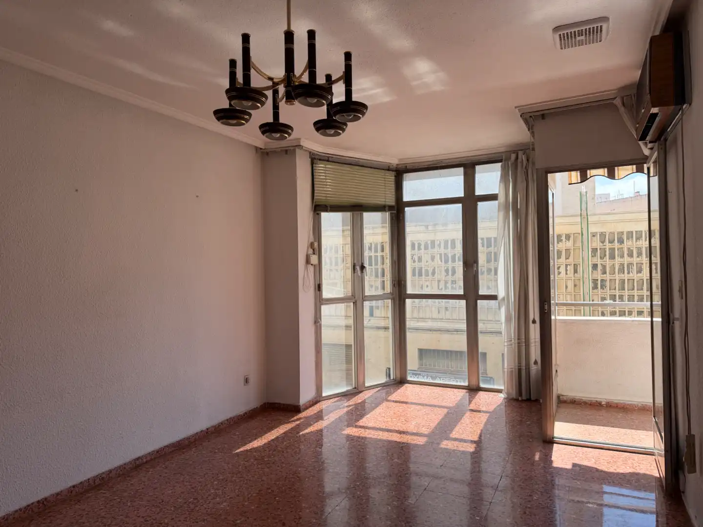 Wohnzimmer von Wohnung zum Verkauf in Elda mit Balkon