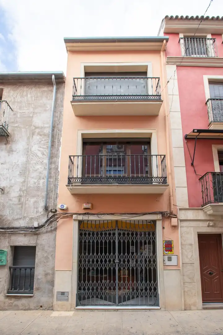 Exterior view of Houses for sale in Muro de Alcoy, Alicante