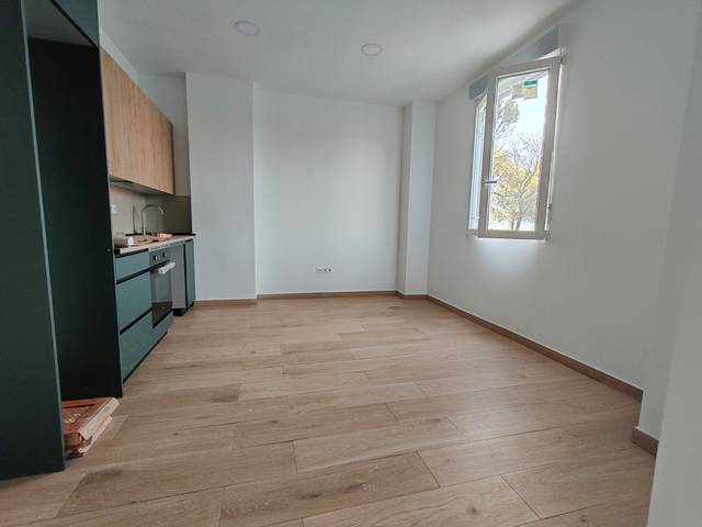 Piso en Venta en Calle de Reinosa en La Serna