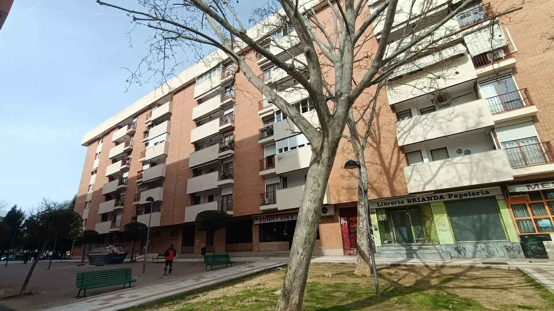 Exterior view of Premises for sale in Guadalajara Capital  with Air Conditioner, Heating and Alarm