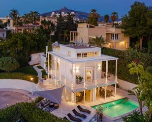 Vista exterior de Casa o xalet de lloguer en Marbella amb Aire condicionat, Terrassa i Piscina