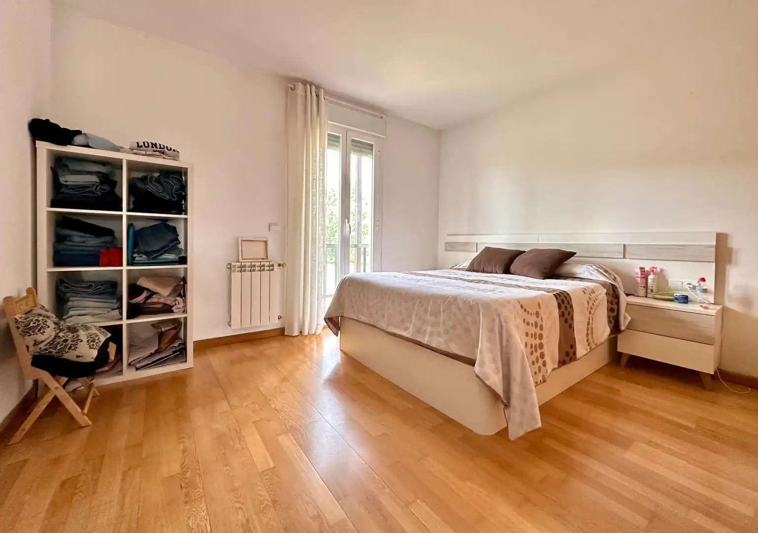 Dormitori de Casa adosada en venda en Camponaraya amb Calefacció, Jardí privat i Terrassa