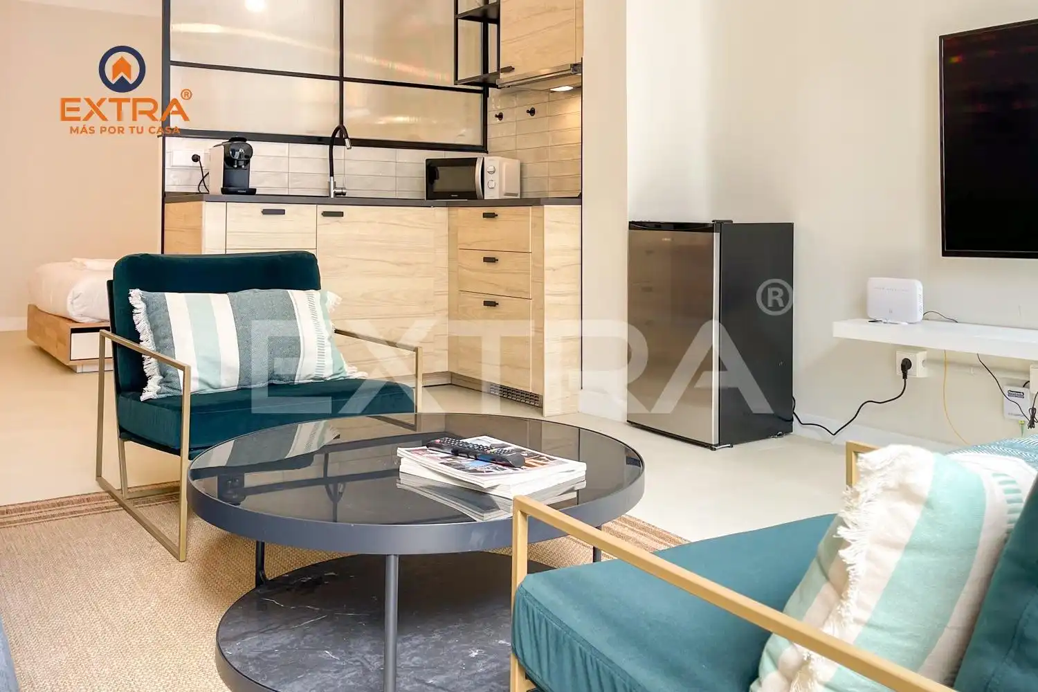 Living room of Flat for sale in Madrid  with Furnished