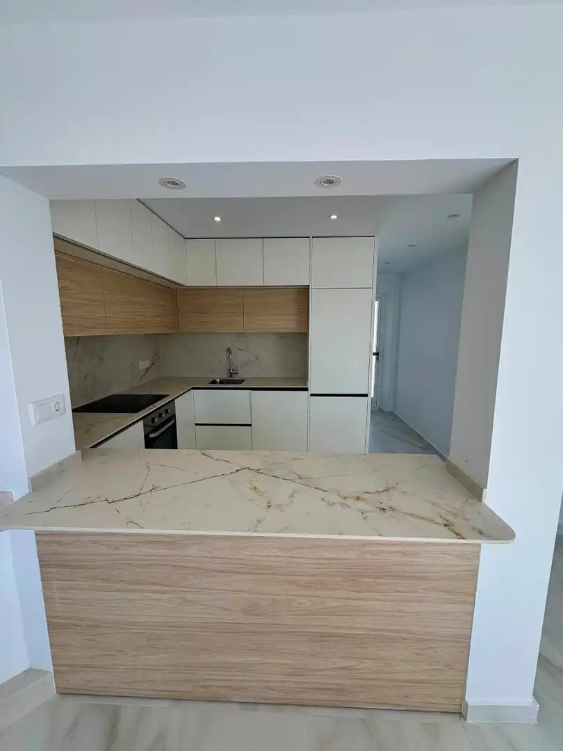 Küche von Haus oder Chalet zum Verkauf in Torrevieja mit Klimaanlage, Heizung und Privatgarten