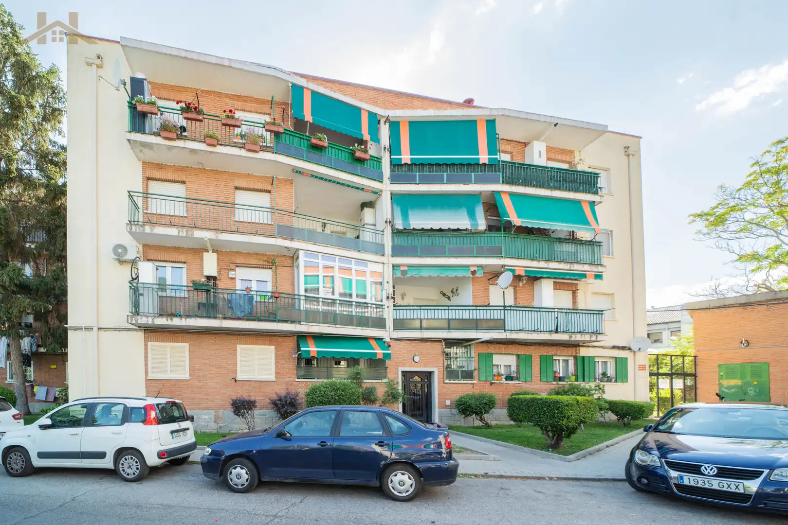 Vista exterior de Pis en venda en Collado Villalba amb Aire condicionat, Calefacció i Piscina comunitària