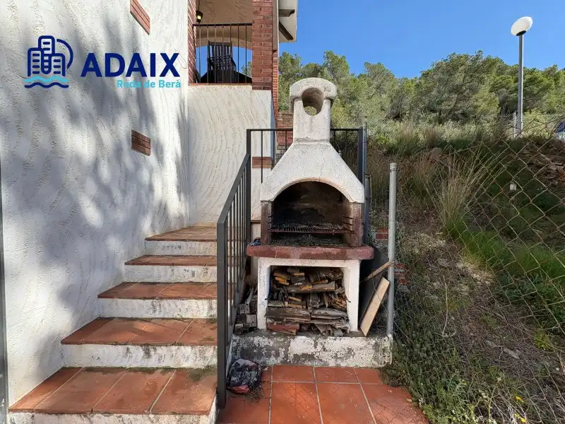 Casa adosada en venda a Roda de Berà