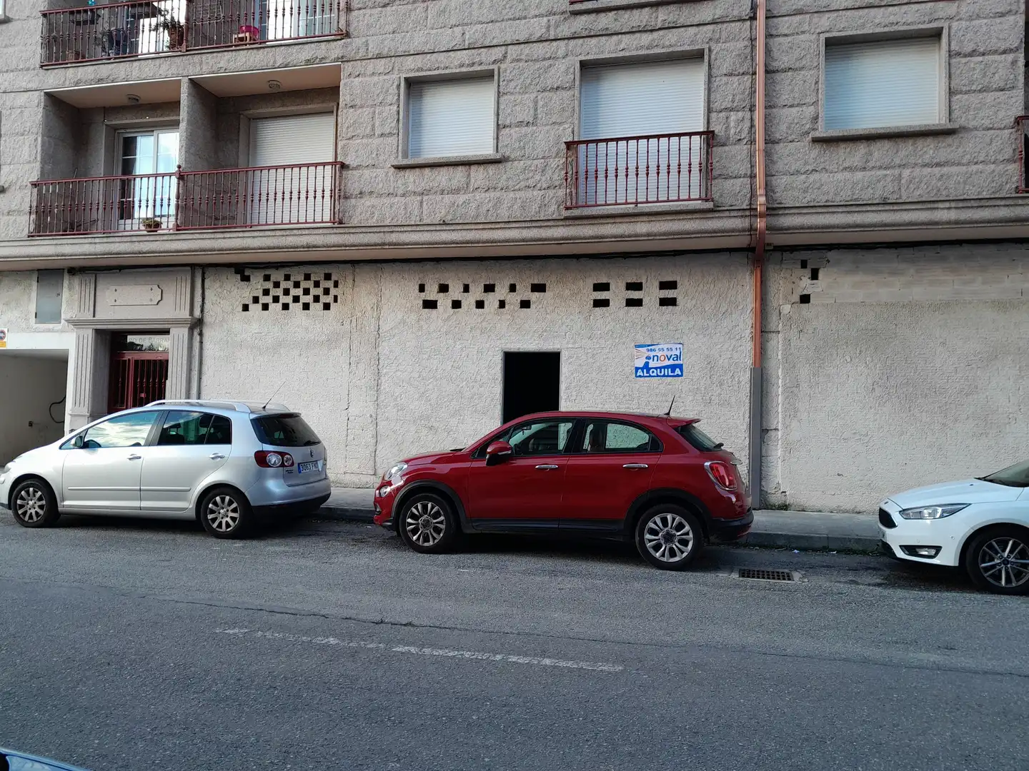 Business premises to rent in Avenida de Barraña 38