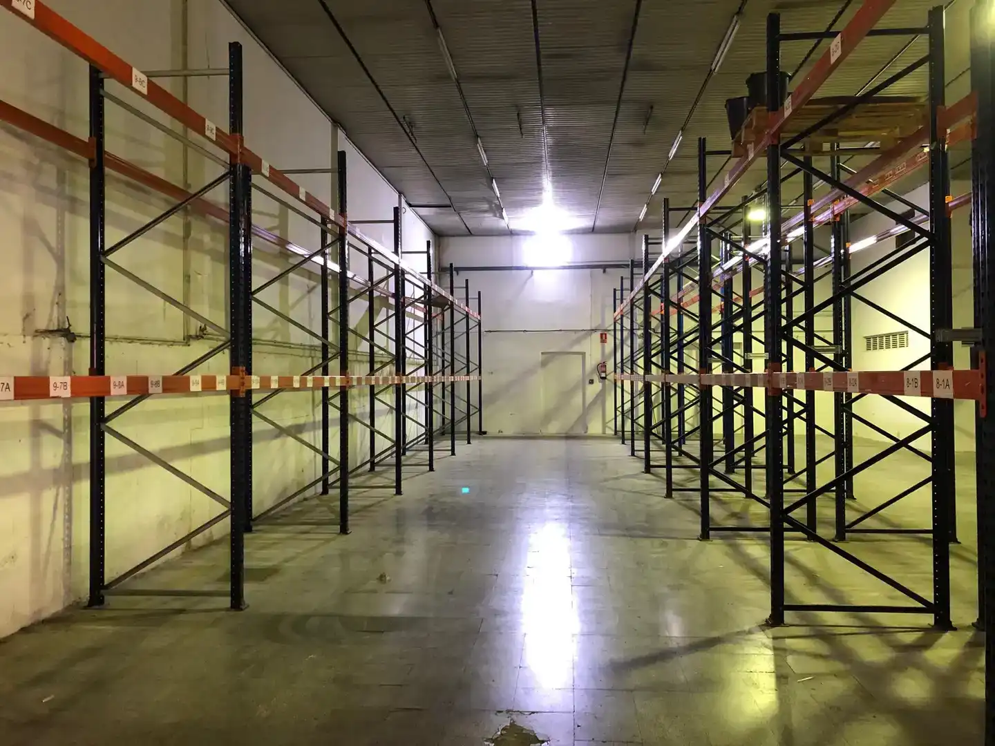 Fabrikhallen zur Miete in Manresa