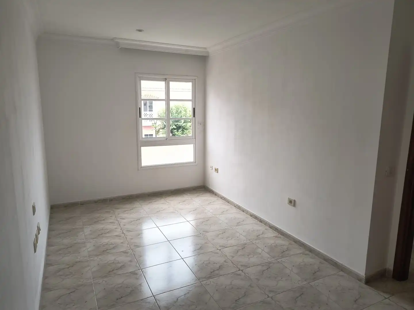 Schlafzimmer von Einfamilien-Reihenhaus zum Verkauf in Puerto de la Cruz mit Abstellraum, Ofen und Balkon