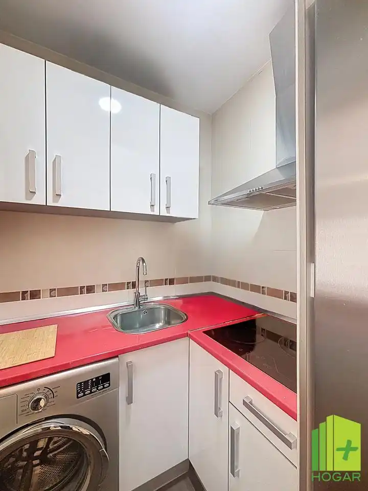 Cuina de Apartament en venda en Jaén amb Aire condicionat i Balcó