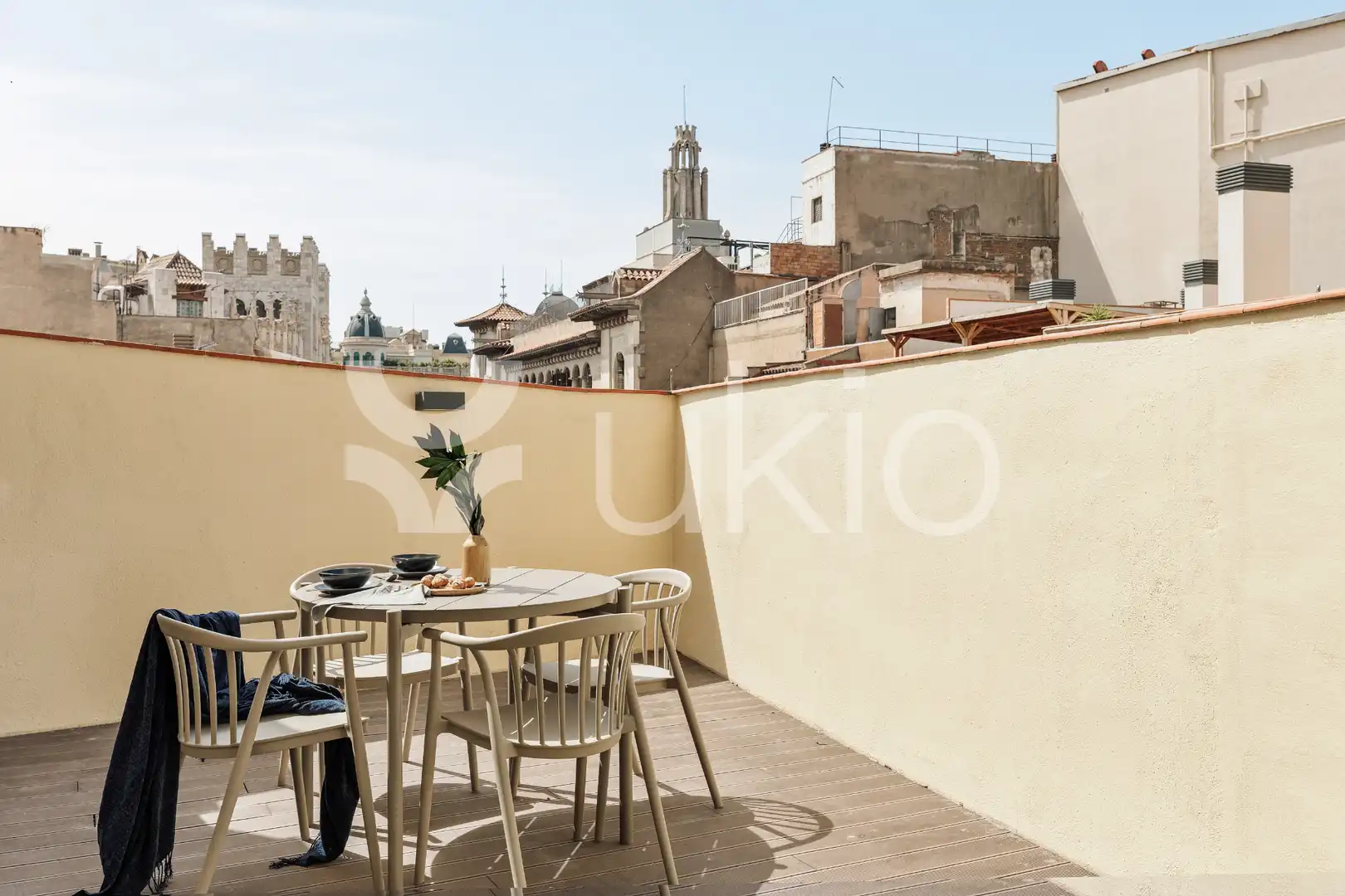 Apartamento con ascensor en alquiler en Carrer de les Jonqueres