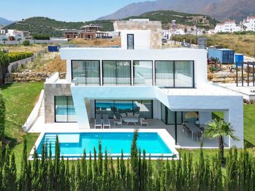 Xalet amb piscina en venda a Costa Natura