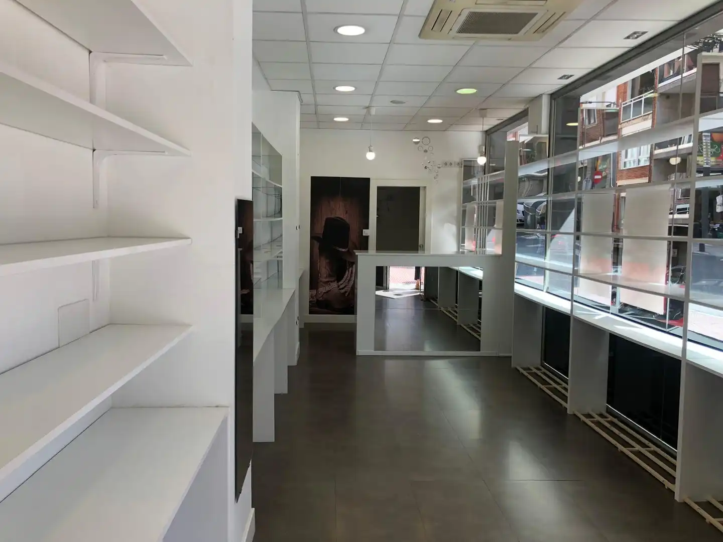 Local comercial en alquiler en Calle Jenaro Oraá Kalea 19, imagen 3