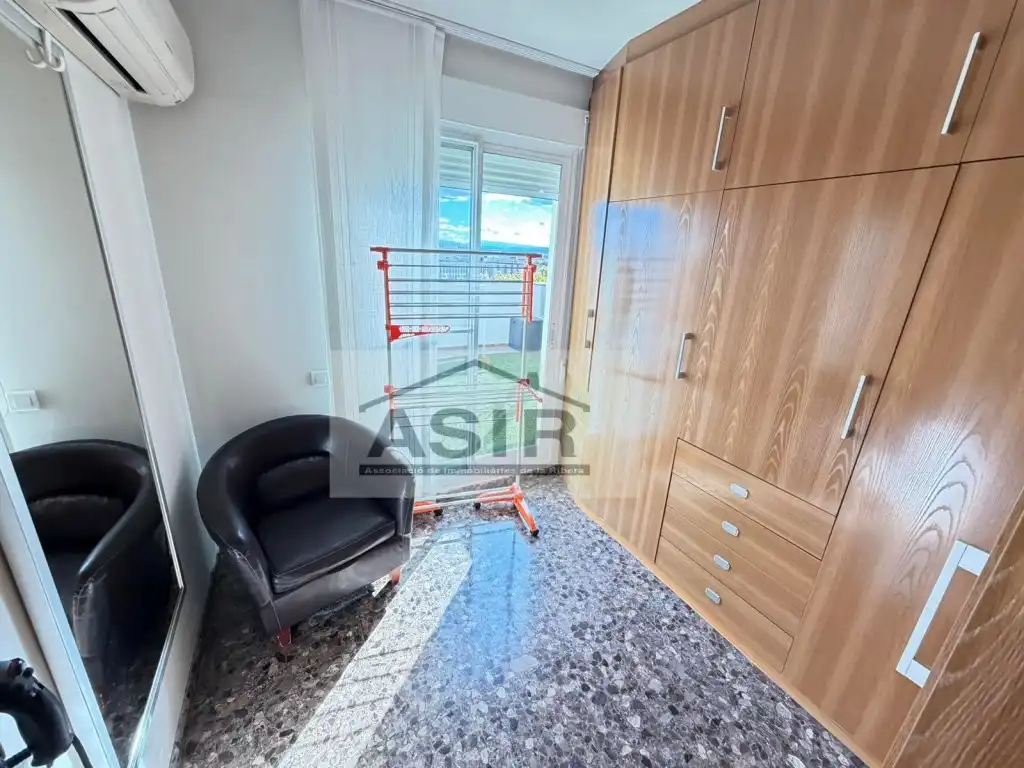 Habitación de Ático en venta en L'Alcúdia con Aire acondicionado