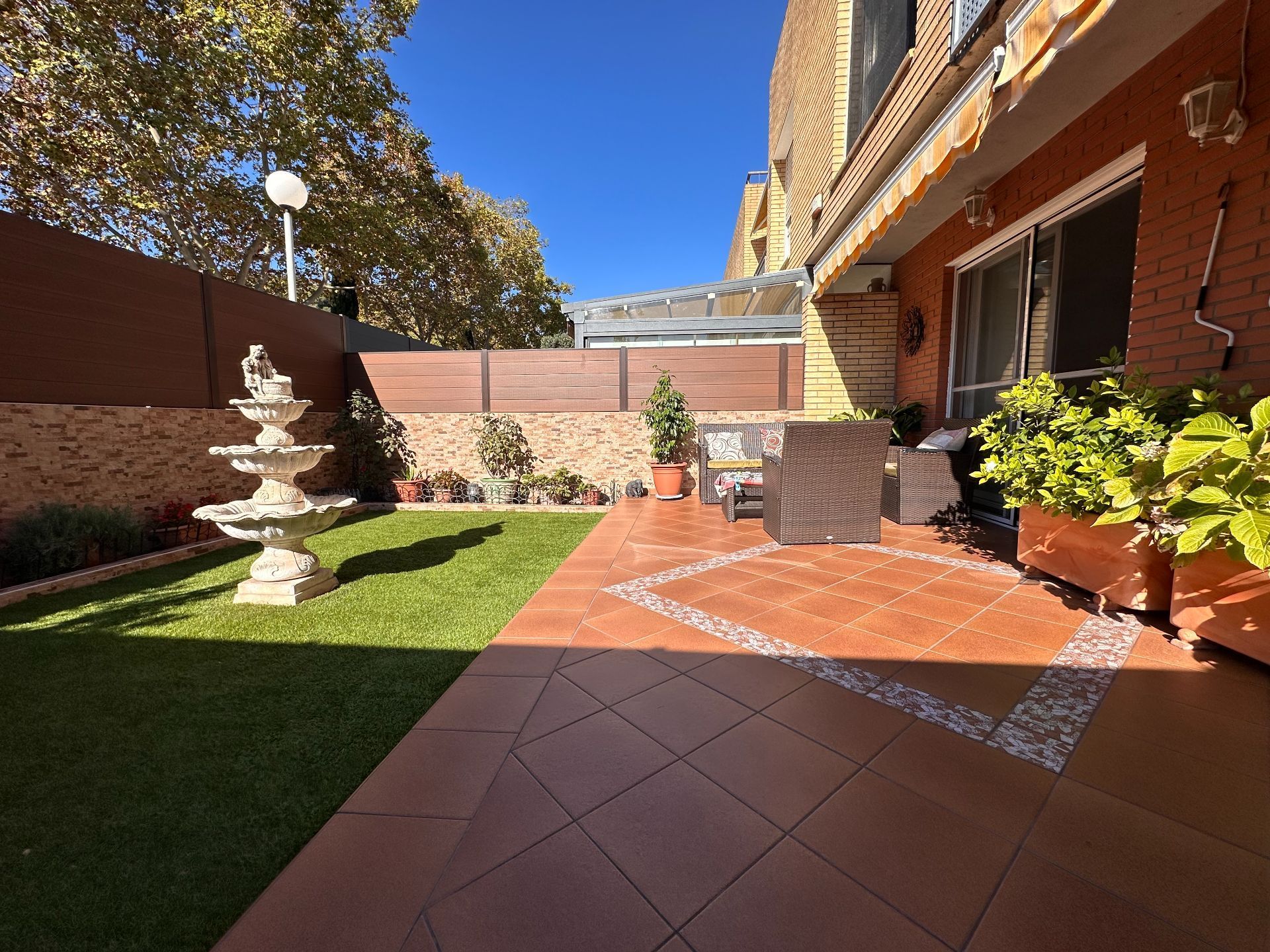 Terrace of House or chalet for sale in Badalona  with Air Conditioner, Heating and Private garden