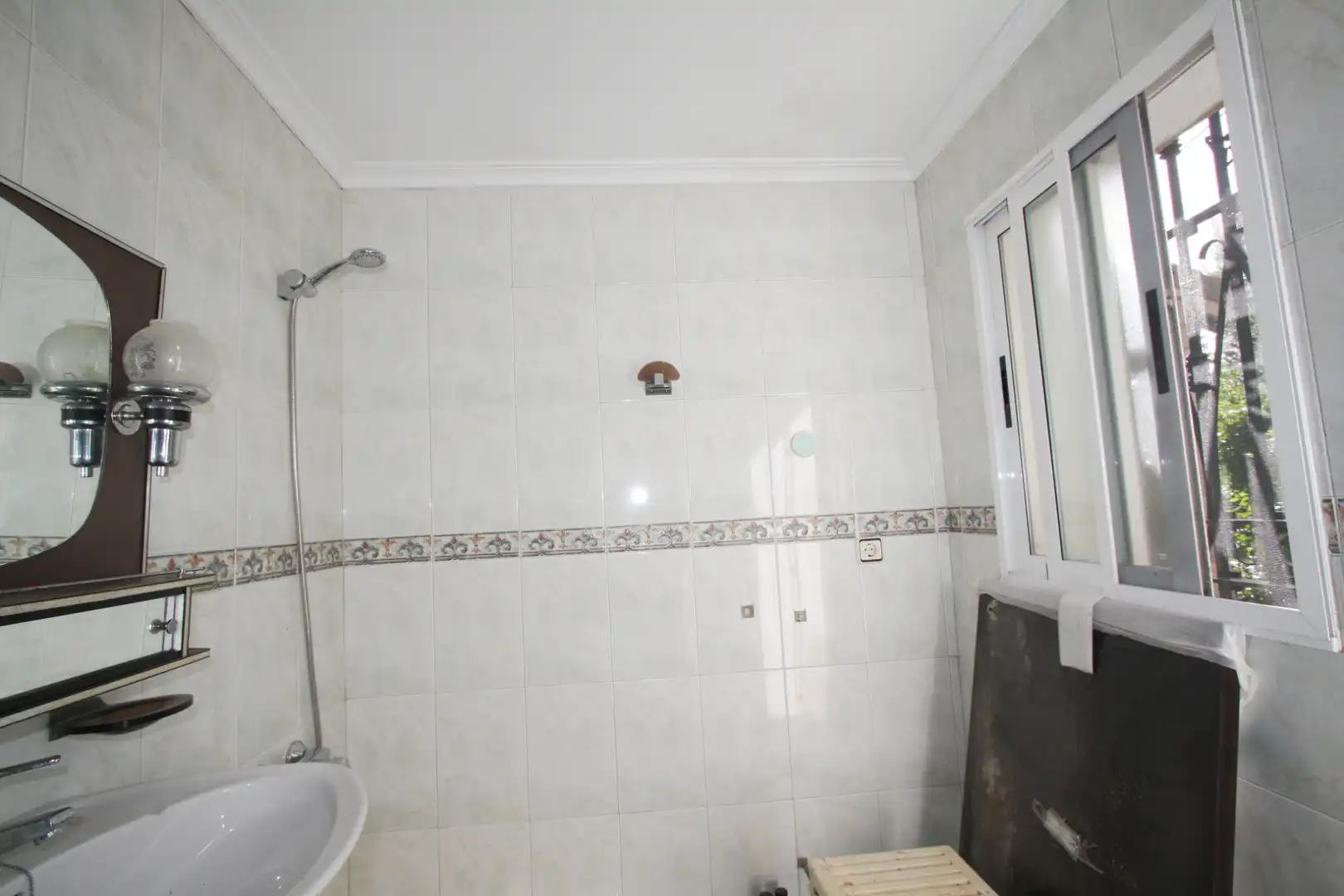 Bany de Casa o xalet en venda en Albacete amb Aire condicionat, Jardí privat i Terrassa