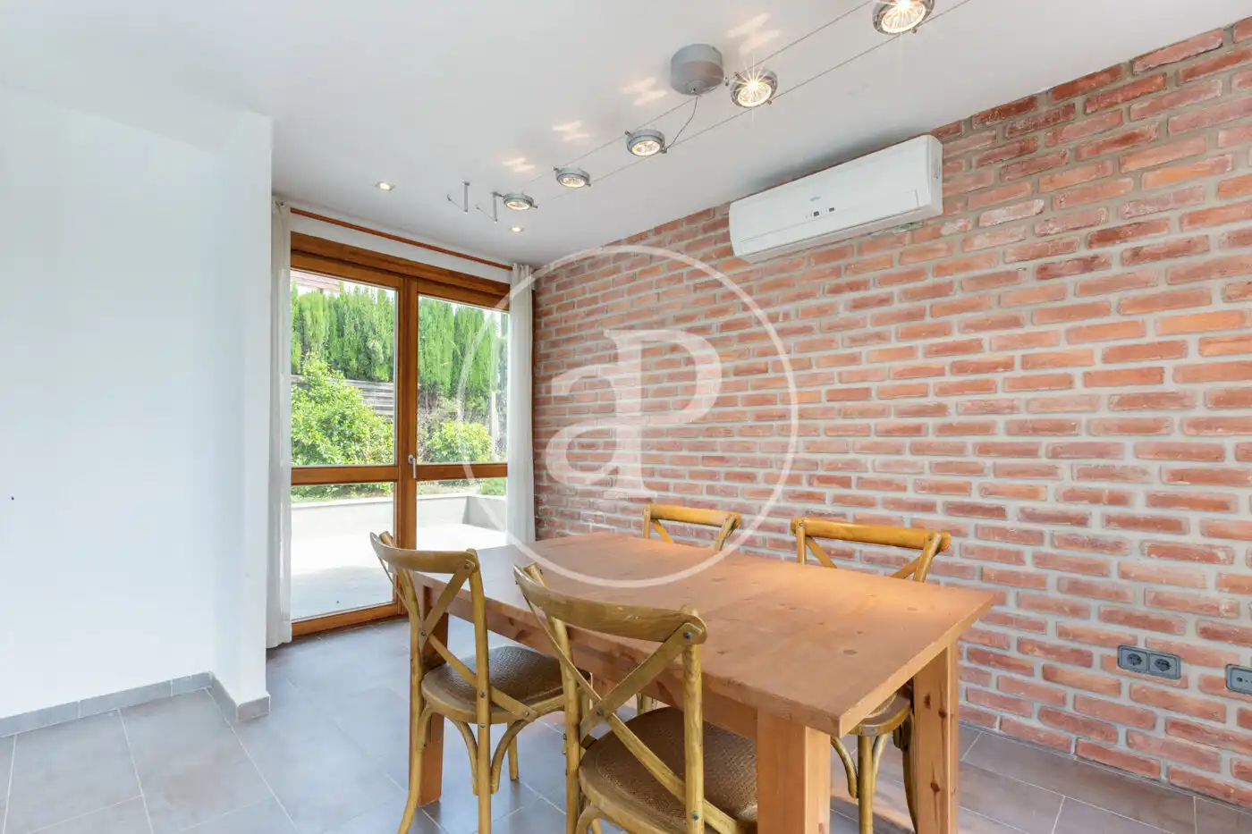 Dining room of Houses for sale in Chiva  with Air Conditioner, Heating and Private garden