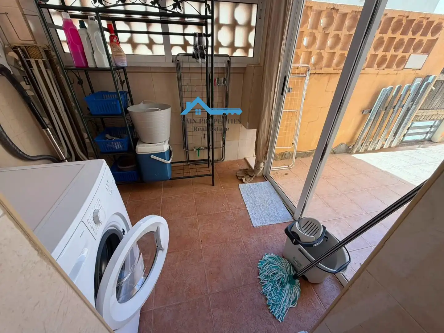 Casa aparellada amb terrassa en venda a Coloma, imagen 14