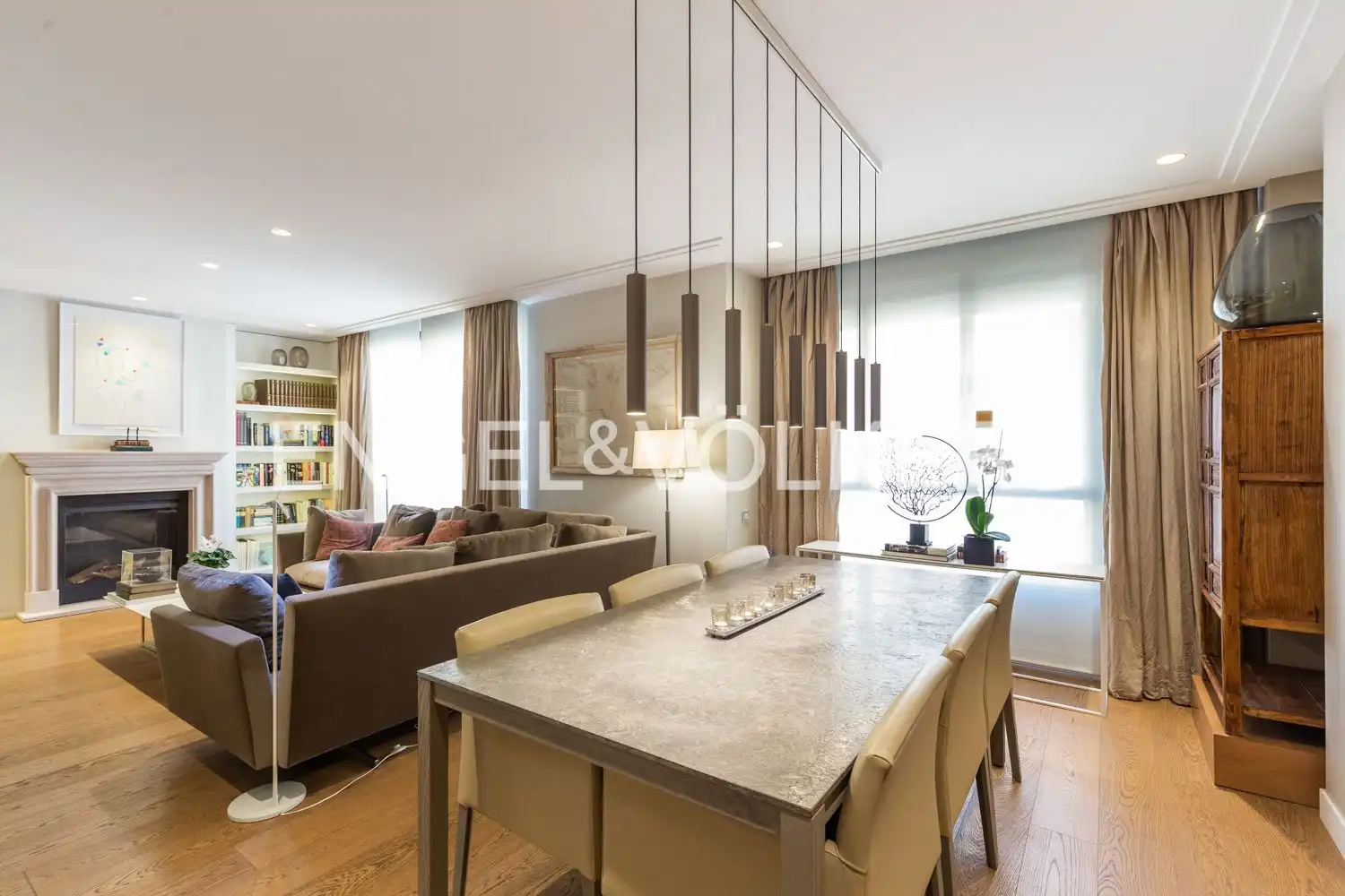 Sala d'estar de Pis en venda en Valencia amb Aire condicionat, Calefacció i Parquet