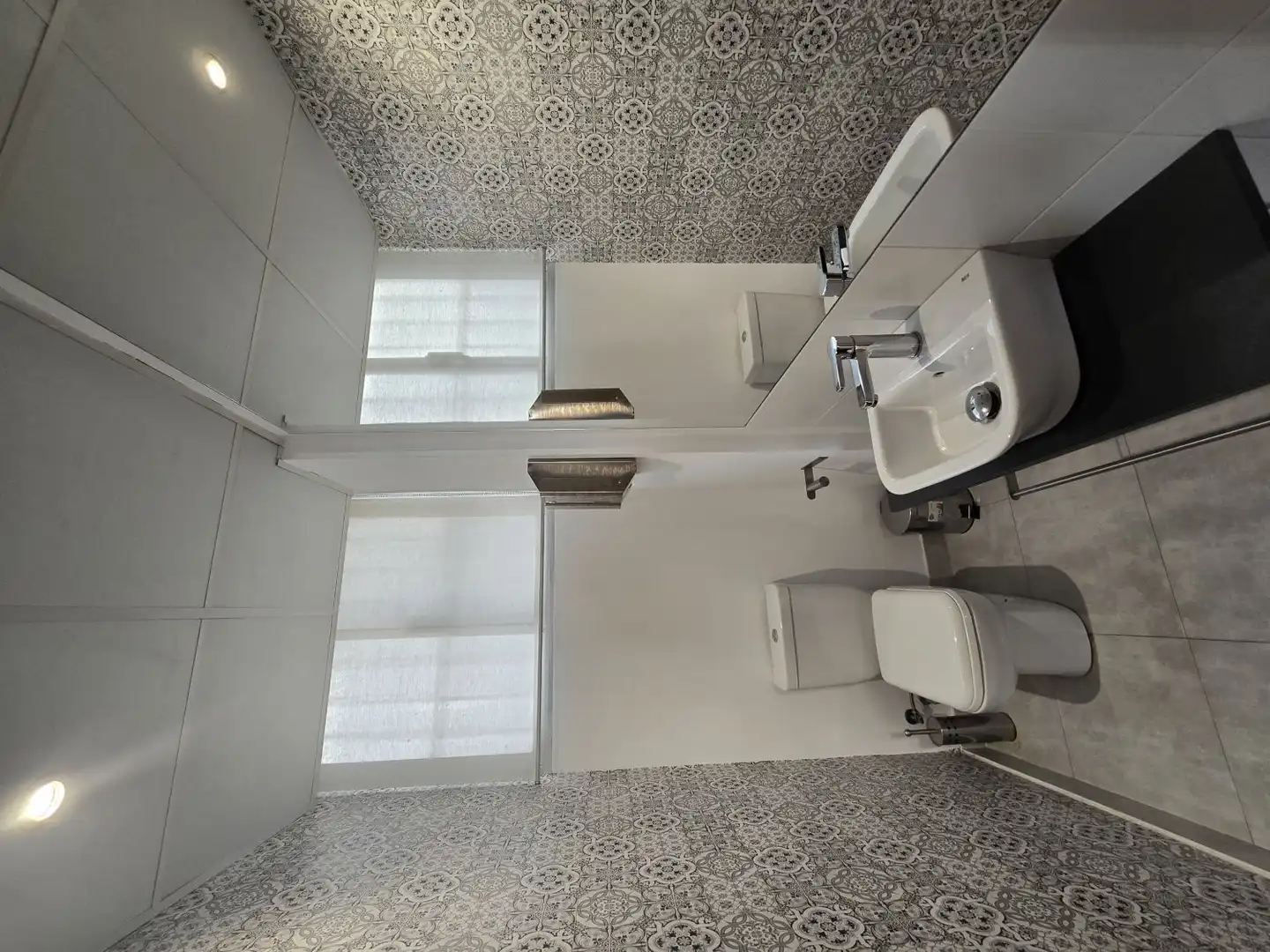 Bathroom of Office for sale in Málaga  with Air Conditioner