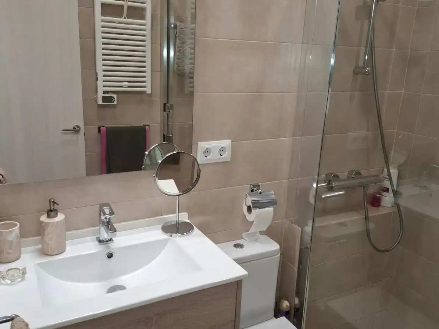 Baño de Piso en venta en  Barcelona Capital con Aire acondicionado, Terraza y Balcón