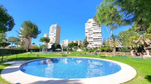 Foto 2 de Piso en venta en Playamar - Benyamina, Torremolinos