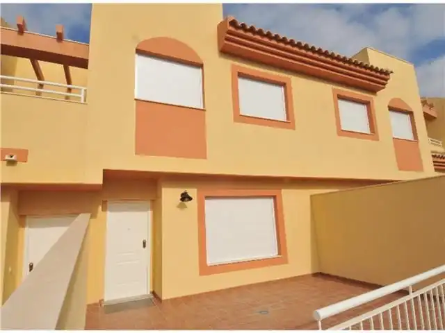 Dúplex de alquiler con opción a compra en Calle los Huertos, Barrio de Peral - San Félix