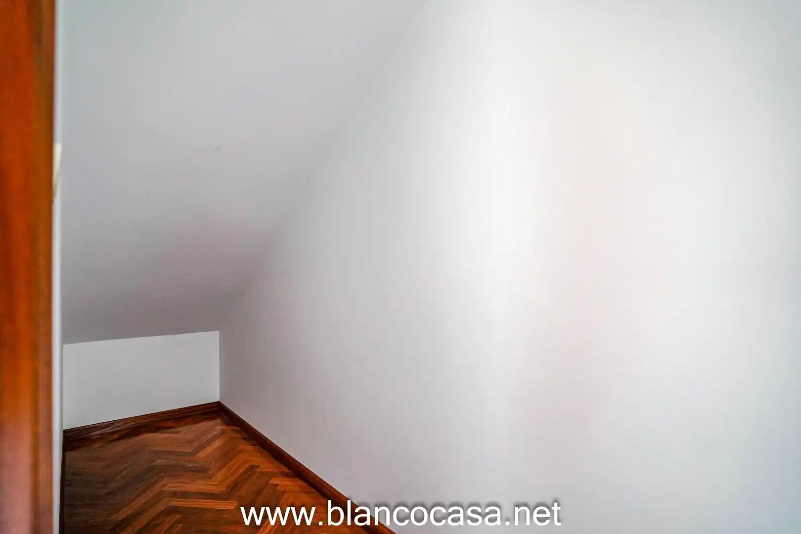 Casa o chalet en venta en Carballo con Calefacción, Jardín privado y Trastero