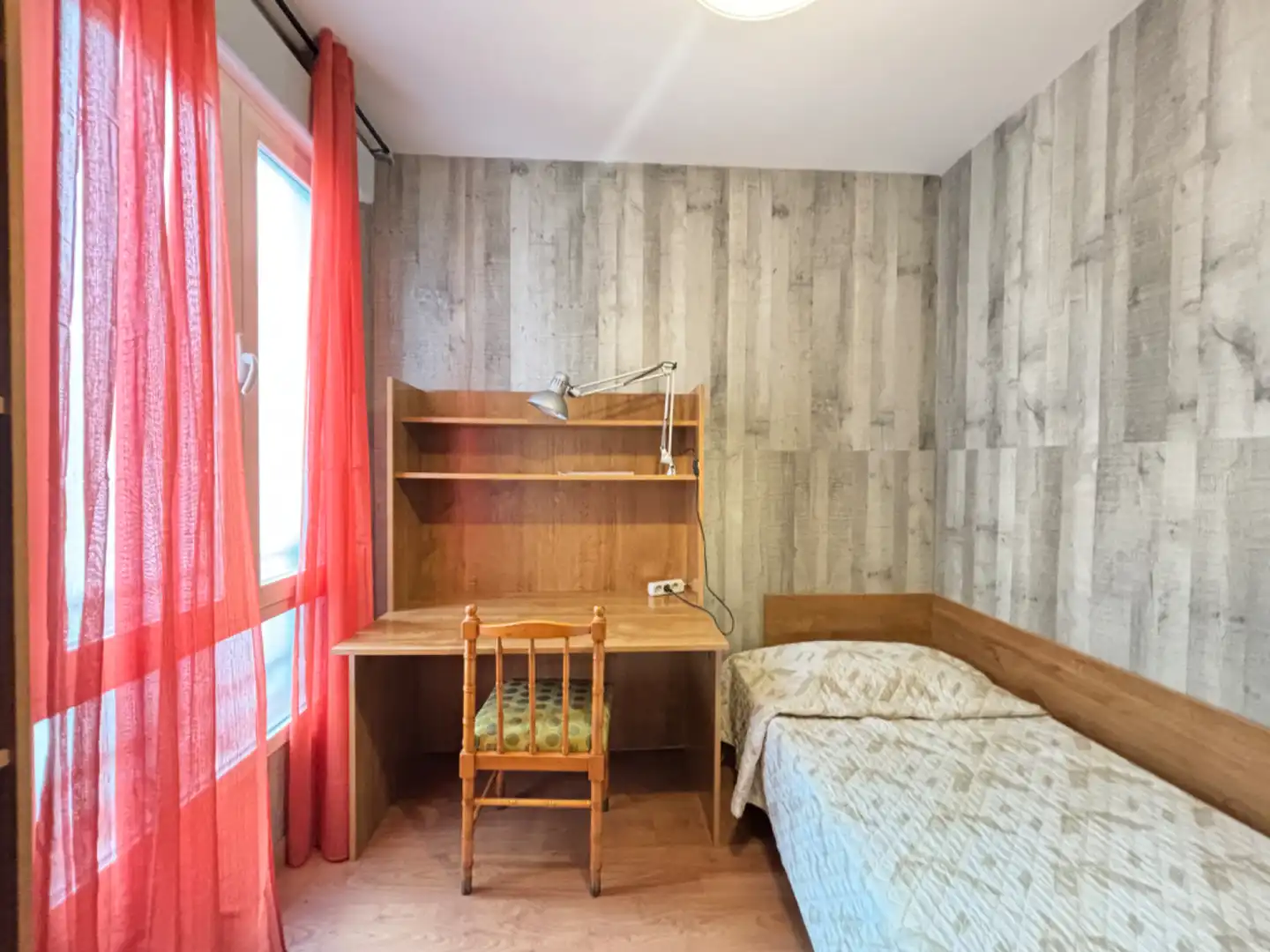 Flat for rent in Calle de Ilustración, Argüelles