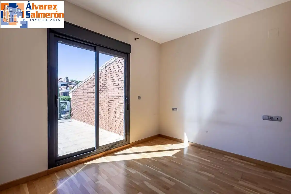 Casa o chalet en venta en Albolote con Aire acondicionado, Calefacción y Jardín privado