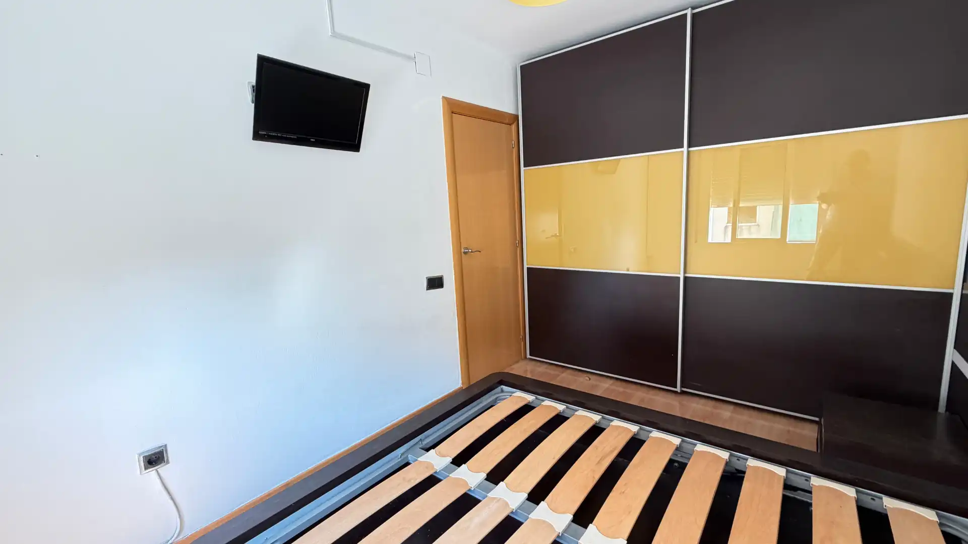 Schlafzimmer von Wohnung zum Verkauf in Barcelona mit Klimaanlage und Heizung