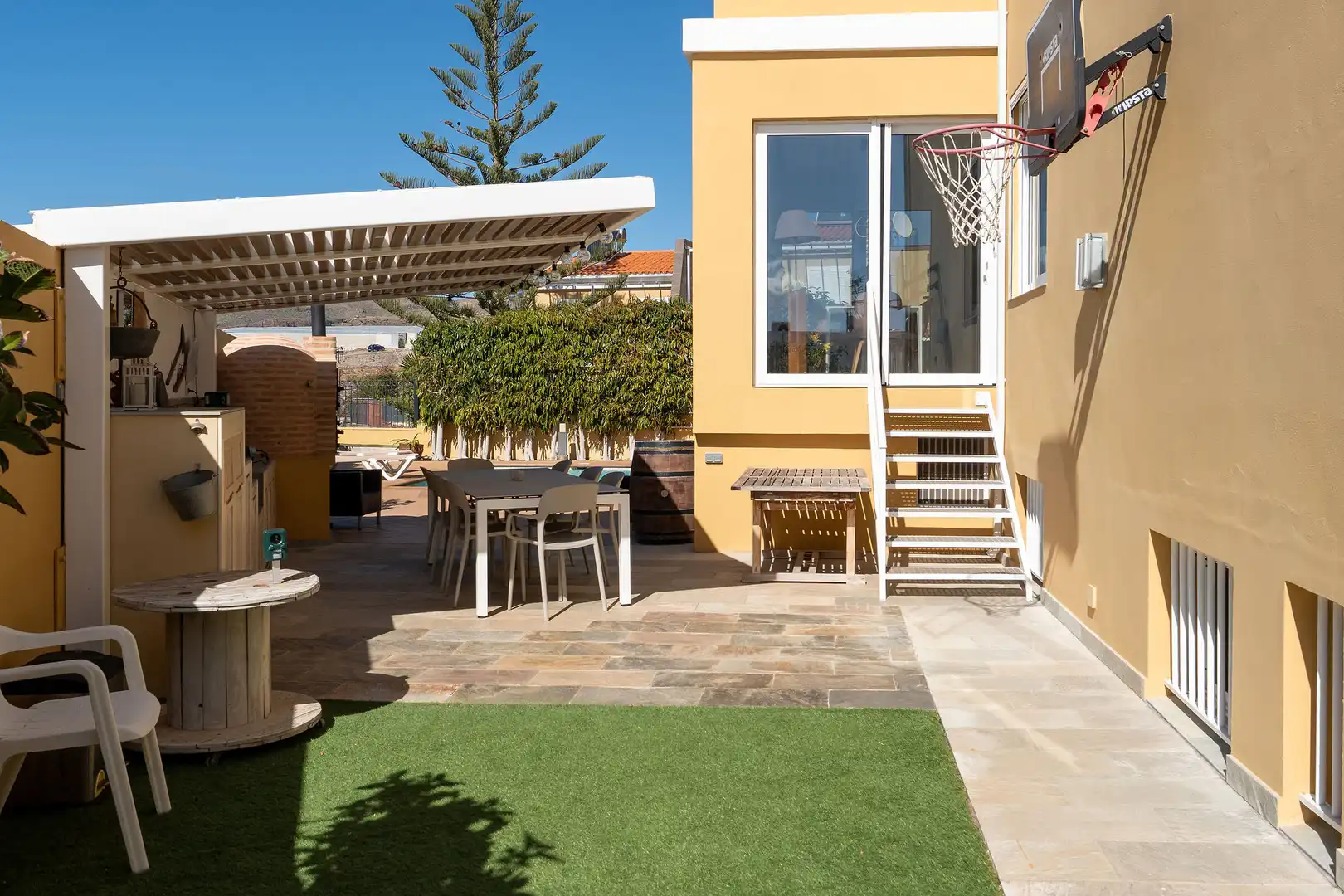 Casa adosada en venta en José Aguiar, Montaña - La Data