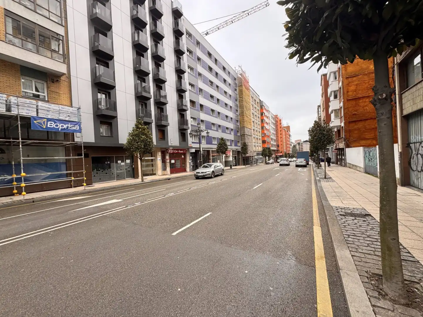 Vista exterior de Piso en venta en Oviedo  con Calefacción