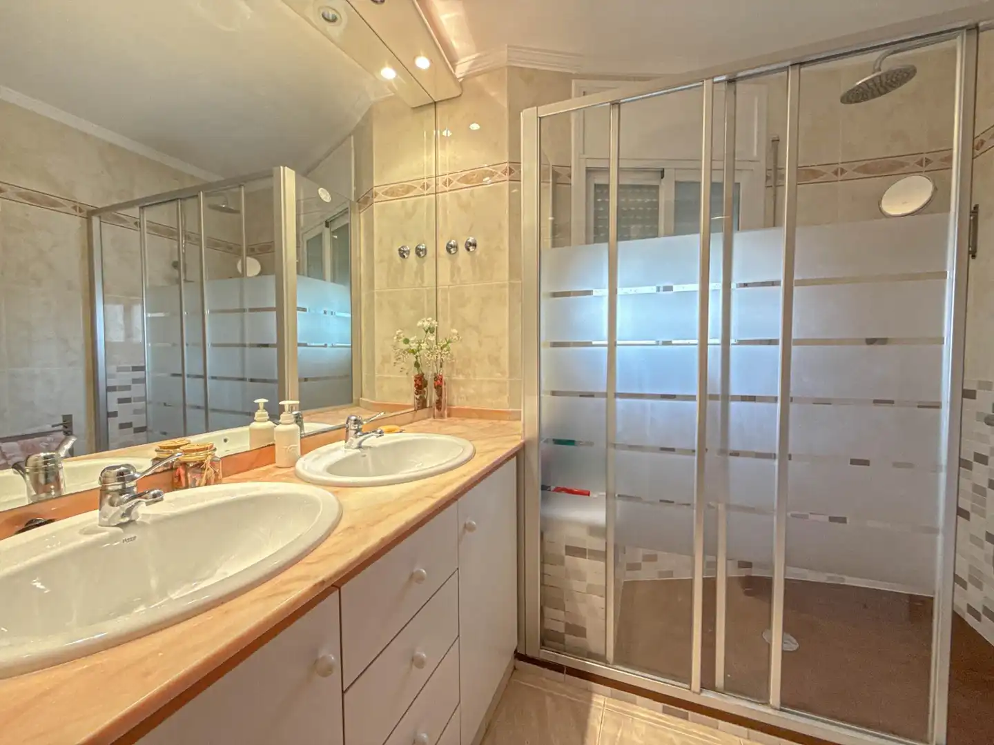 Baño de Casa o chalet en venta en Martorell con Aire acondicionado, Calefacción y Terraza
