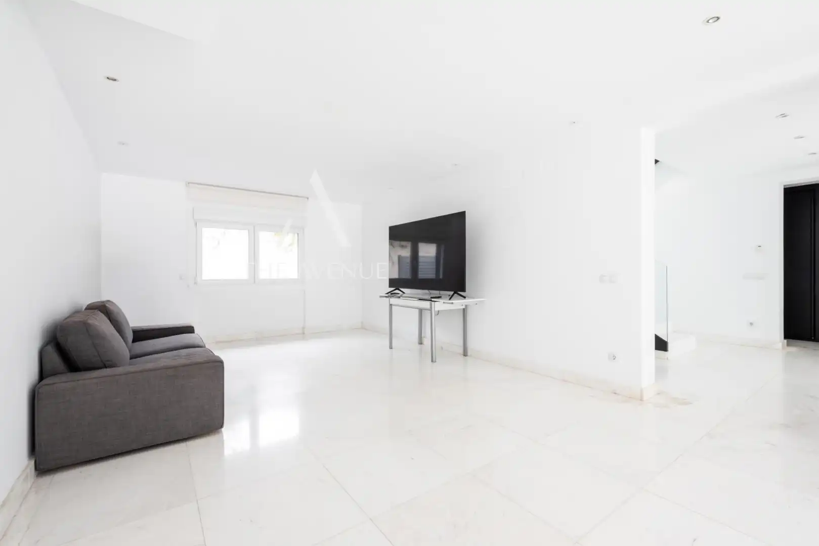 Sala d'estar de Casa o xalet en venda en La Moraleja amb Aire condicionat, Calefacció i Jardí privat